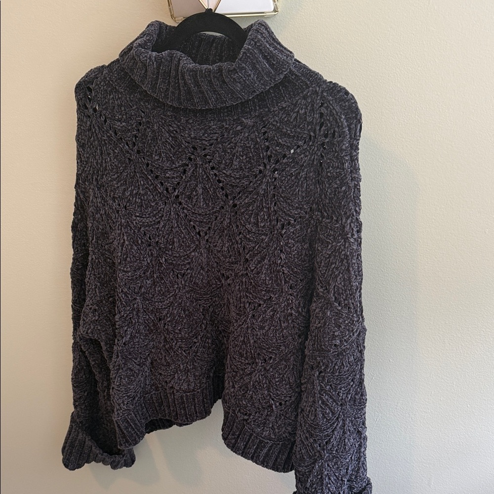 POL Dark Gray Textured Turtleneck Sweater